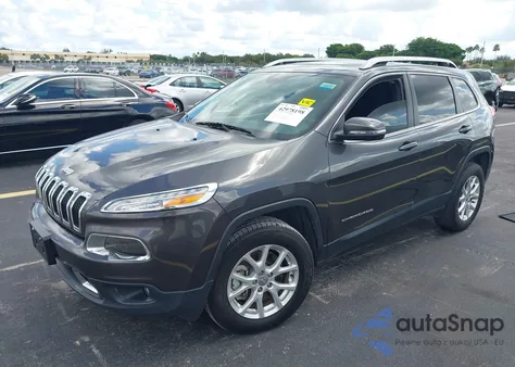 2017 Jeep Cherokee Latitude 4X4 from USA, damaged, VIN 1C4PJMCB3HW590168